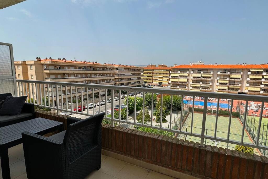 Apartamento Acogedor , 布拉内斯 外观 照片
